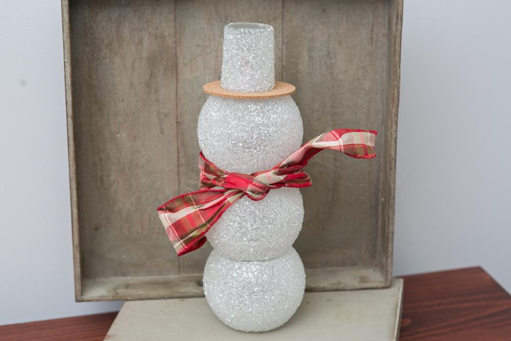 Holiday DIY: Sparkling Snowman