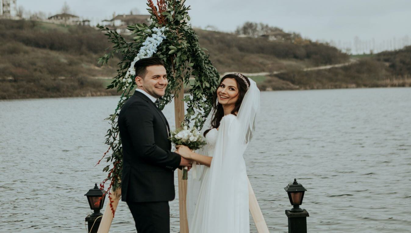 Tying the Knot: 5 Tips for Making Him Feel Special on His Big Day